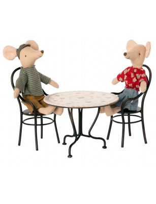 Maileg, Akcesoria dla myszek - Stół z dwoma krzesłami