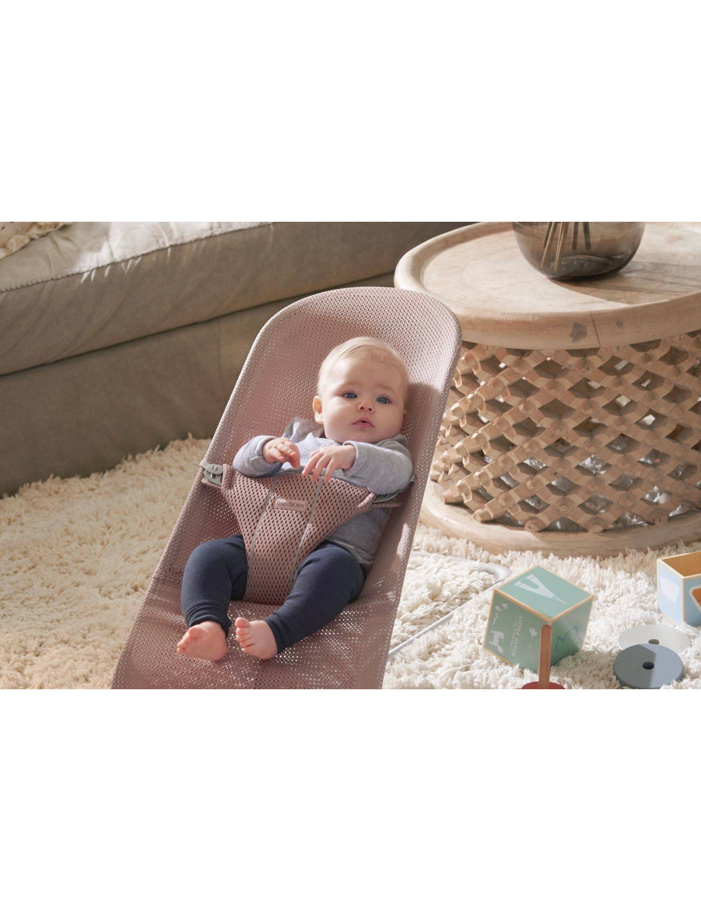 BABYBJORN - leżaczek BLISS MESH - Ciemny Róż