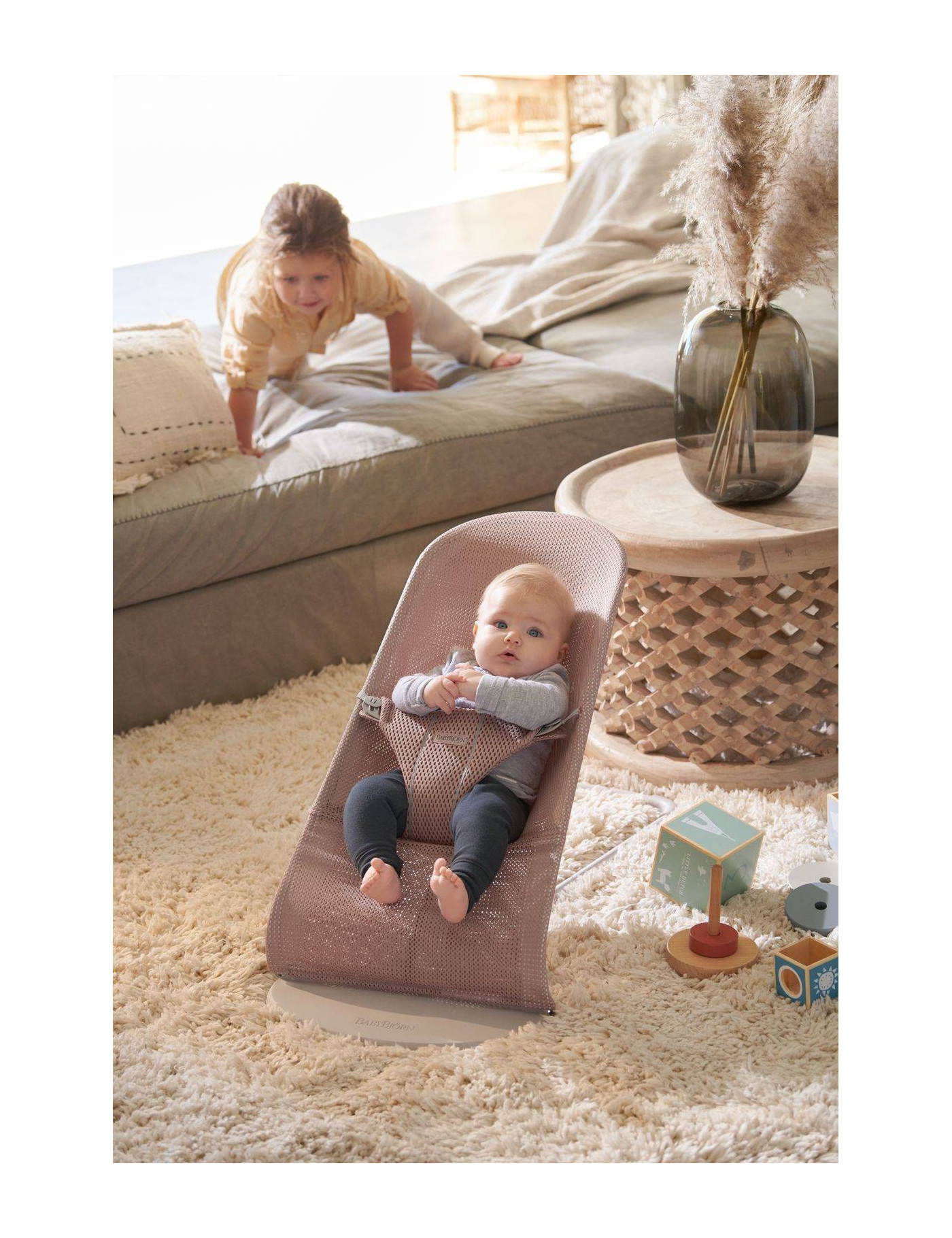 BABYBJORN - leżaczek BLISS MESH - Ciemny Róż