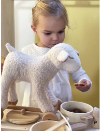 Wełniana owieczka Mary do ciągnięcia, Egmont Toys