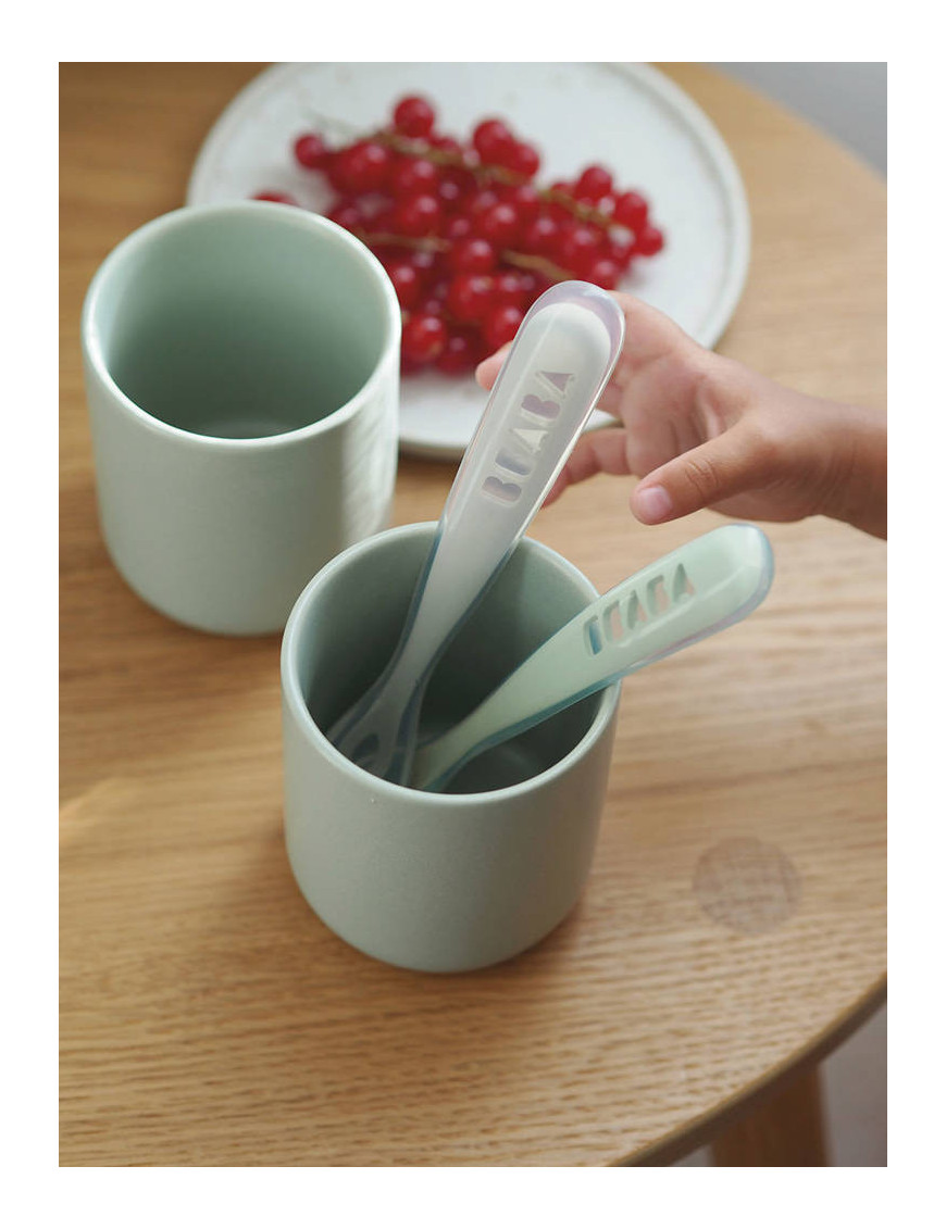 Beaba Zestaw 2 łyżeczek silikonowych w podróżnym etui 4 m+ Sage Green