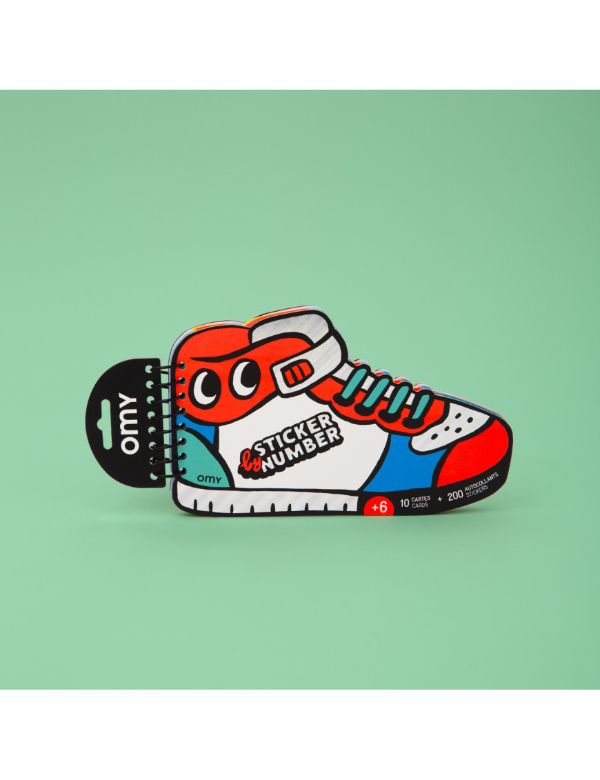 Zeszyt kreatywny z naklejkami - STREET OMY