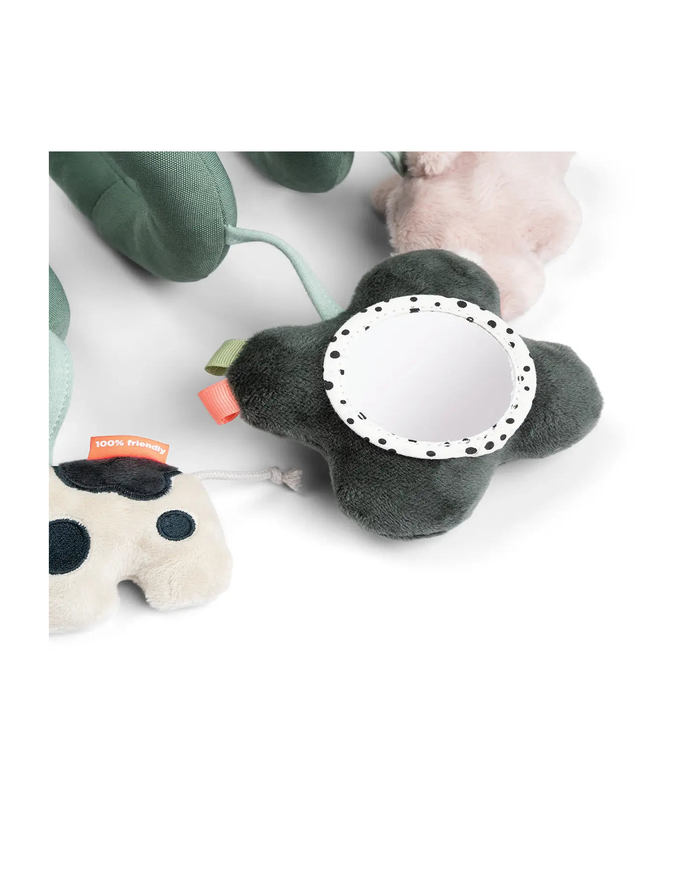 Done by Deer Spirala Sensoryczna Zawieszka Tiny Farm Green
