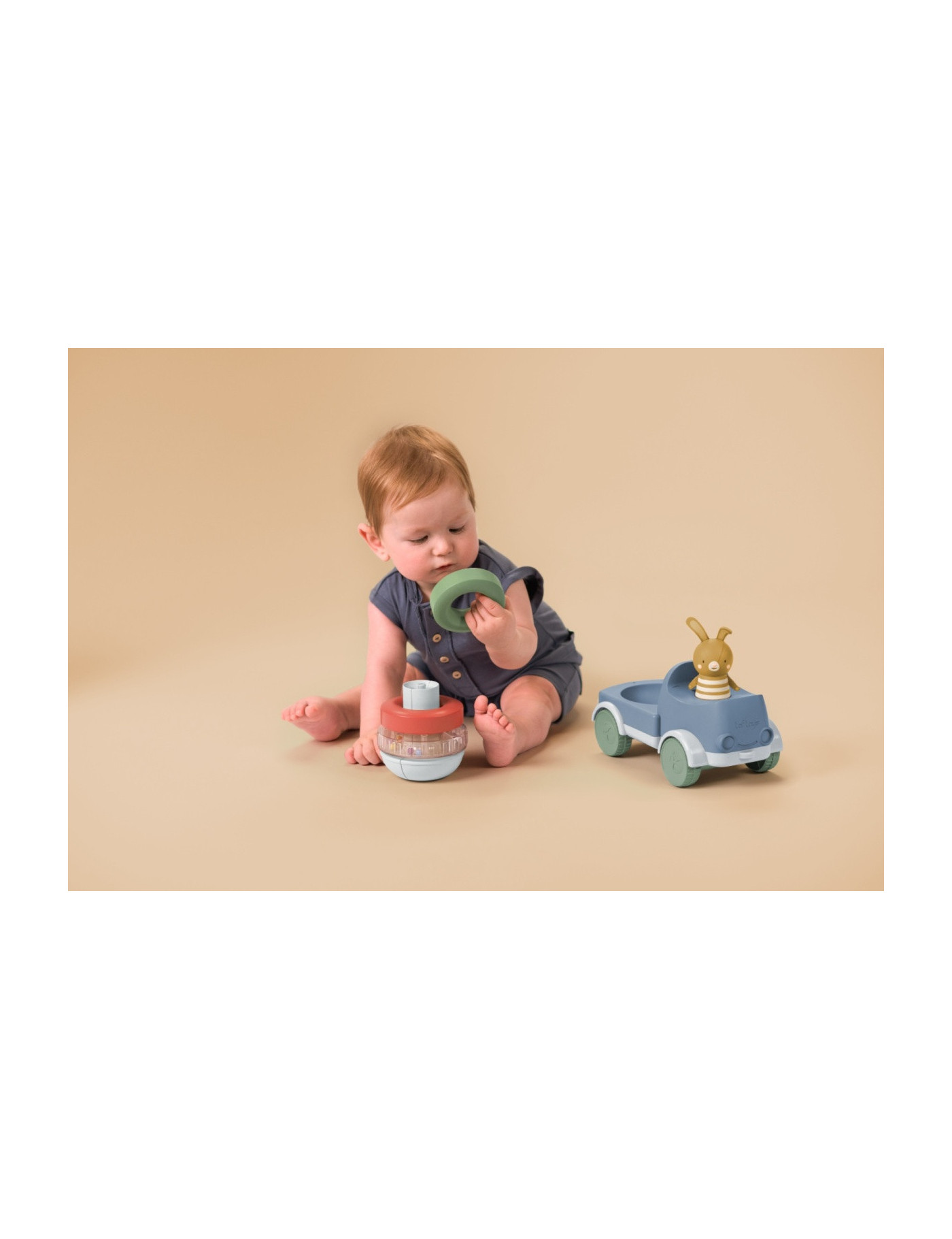 Taf Toys Kolorowa Ciężarówka z Króliczkiem 2w1 Taf Toys Kolorowa Ciężarówka z Króliczkiem 2w1