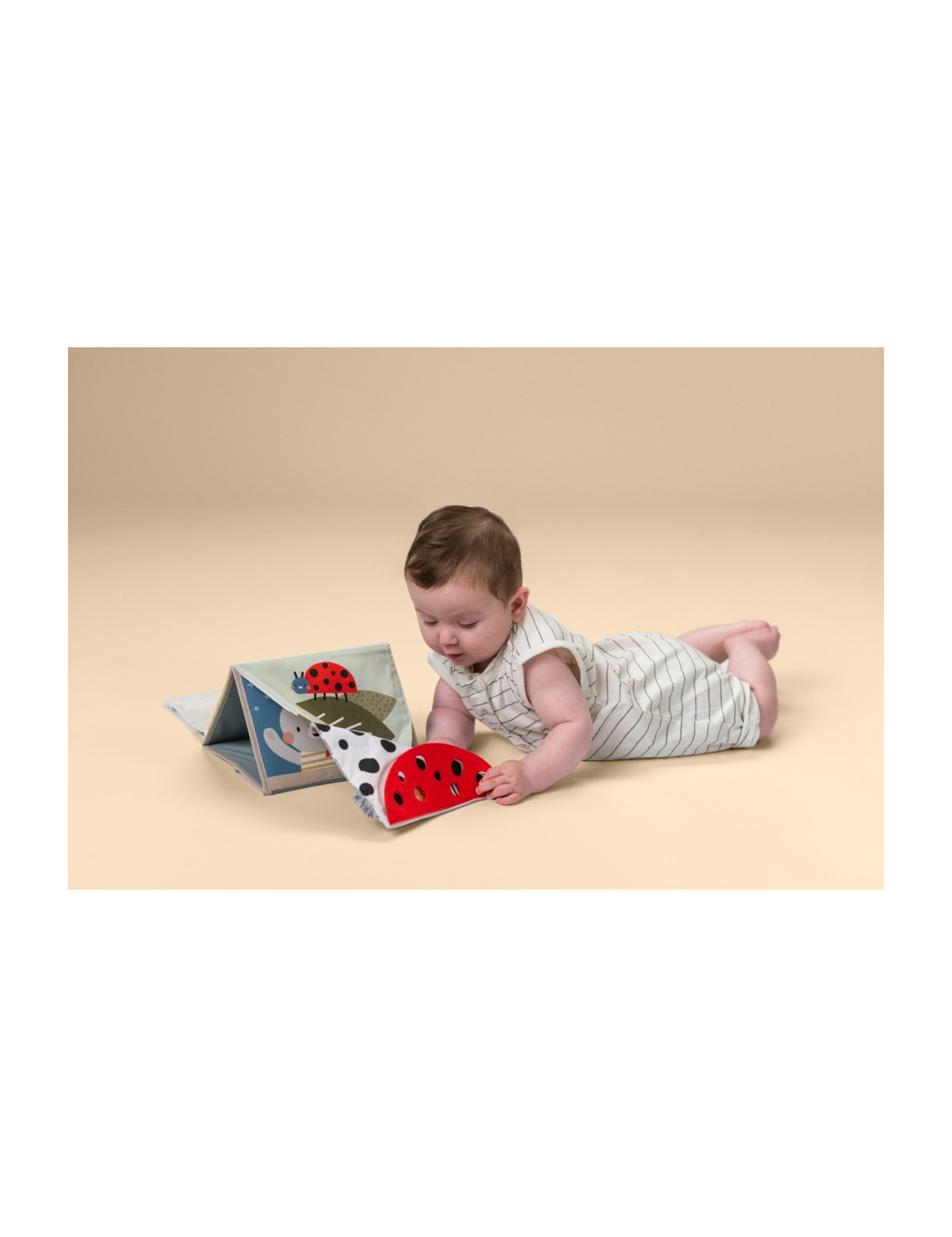 Taf Toys Książeczka Sensoryczna do Zabawy na Brzuszku Króliczek Taf Toys Książeczka Sensoryczna do Zabawy na Brzuszku Króliczek