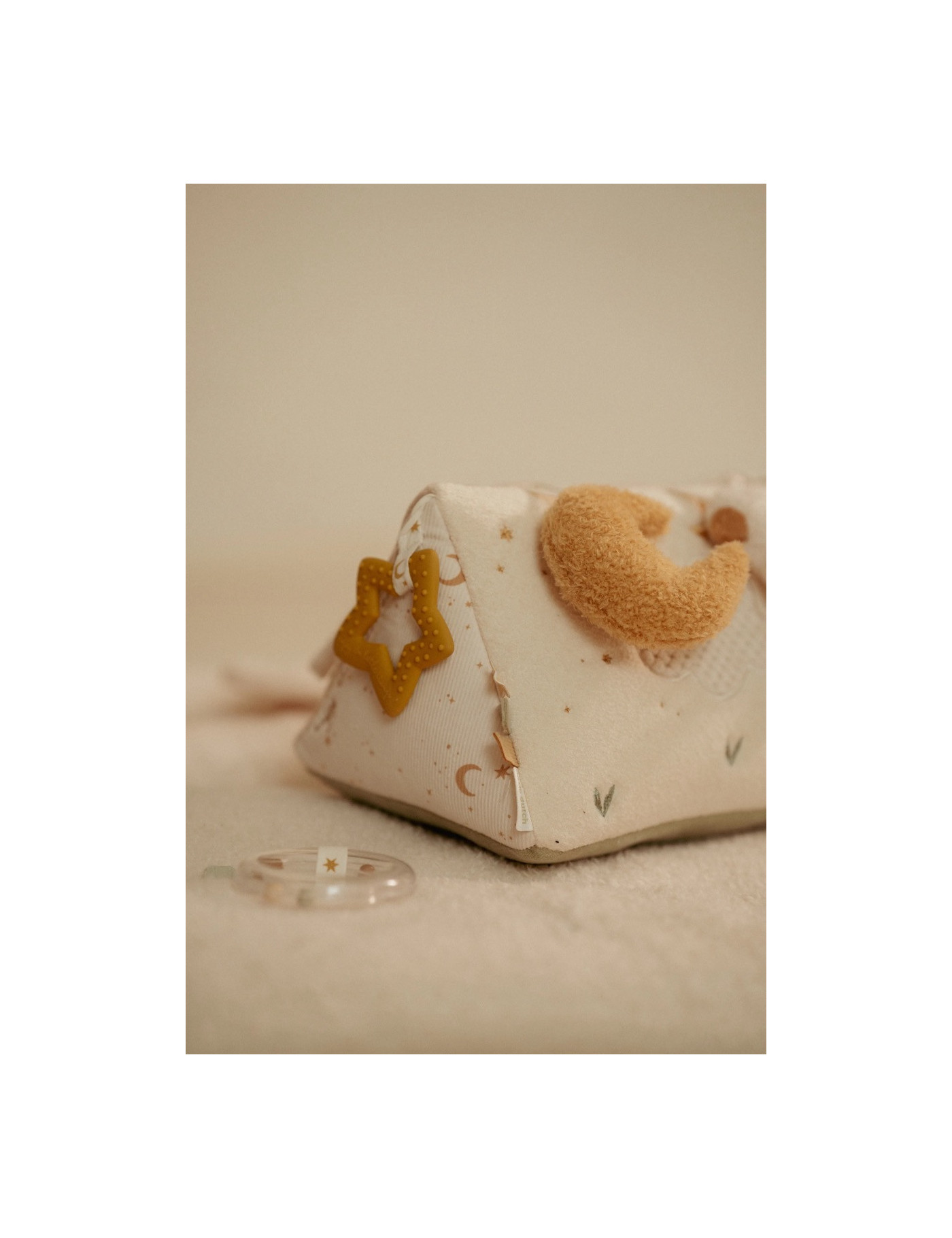Little Dutch Trójkąt edukacyjny Newborn Naturals Little Dutch Trójkąt edukacyjny Newborn Naturals