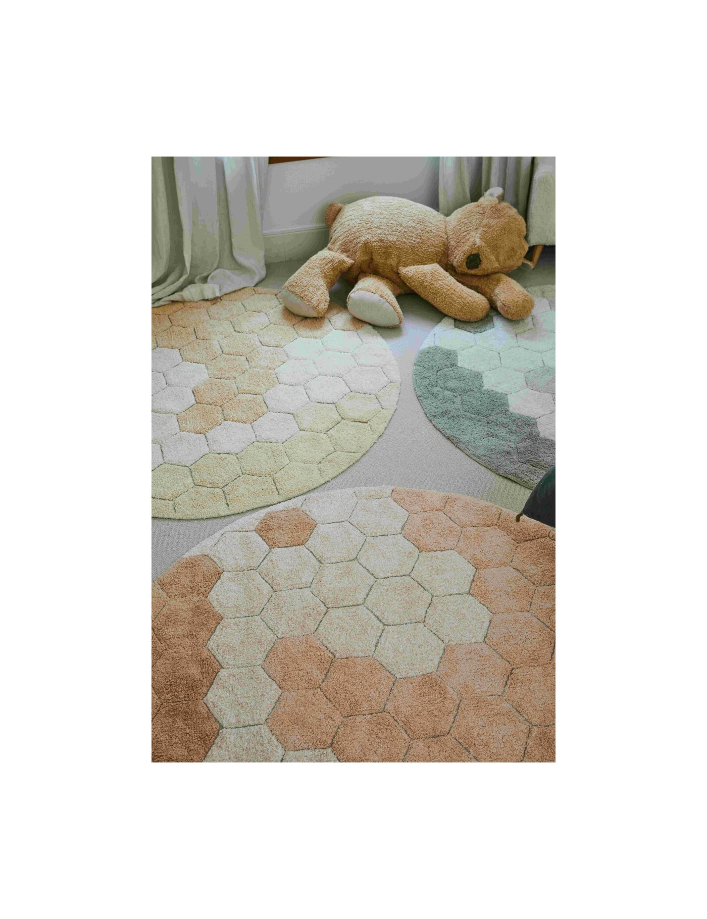Dywan bawełniany okrągły Ø 140, Round Honeycomb Rose, Plaster Miodu Róż, Planet Bee, Lorena Canals Dywan bawełniany okrągły Ø 140, Round Honeycomb Rose, Plaster Miodu Róż, Planet Bee, Lorena Canals