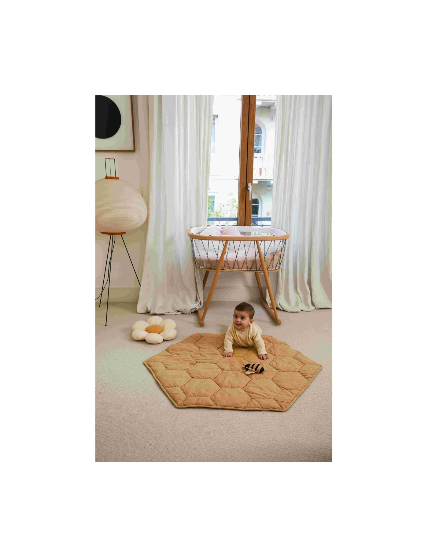 Mata do zabawy Honeycomb 100 x 100 cm, Planet Bee, Lorena Canals
