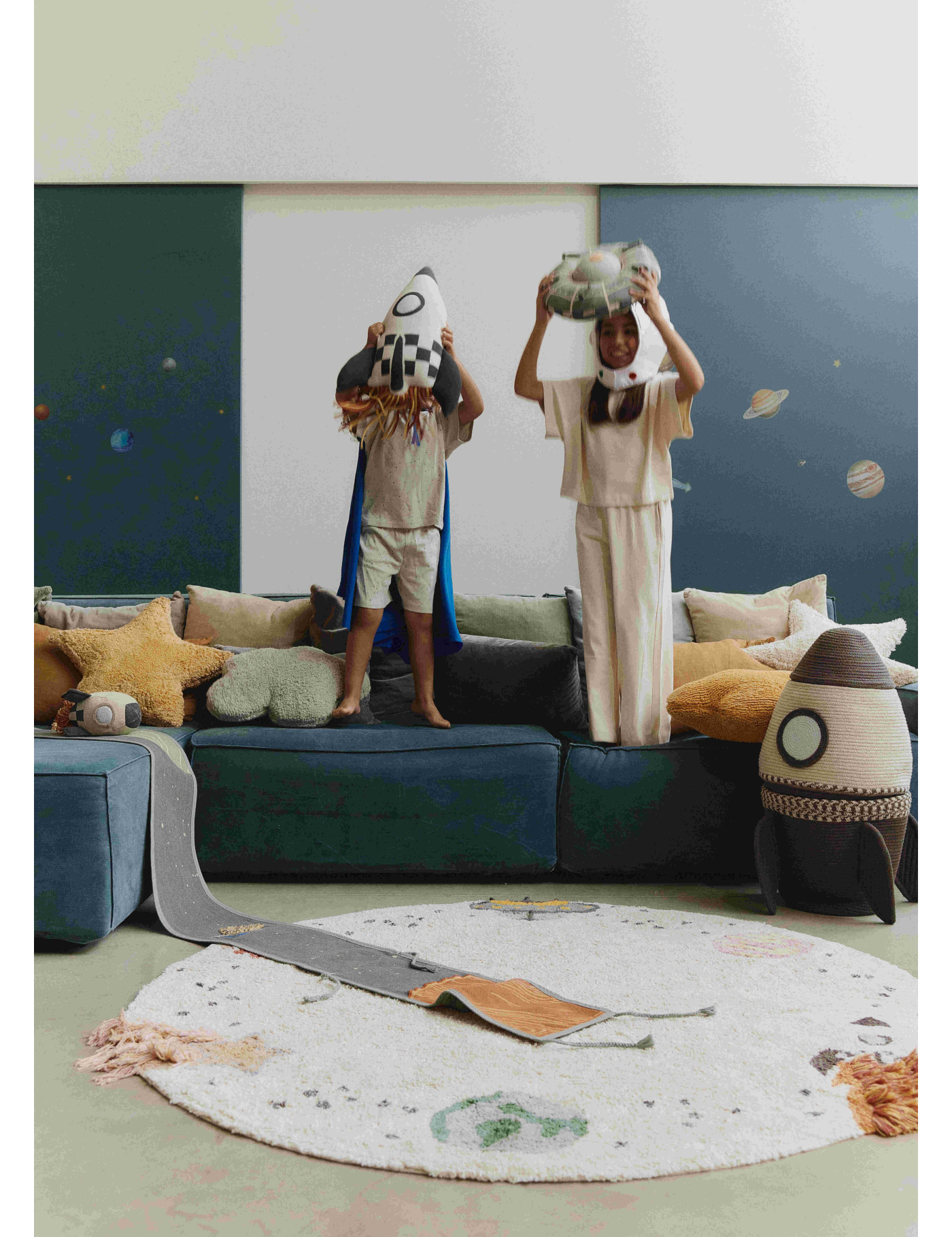 Poduszka rakieta Rocket M,  "Mom, I want to be an astronaut" Lorena Canals