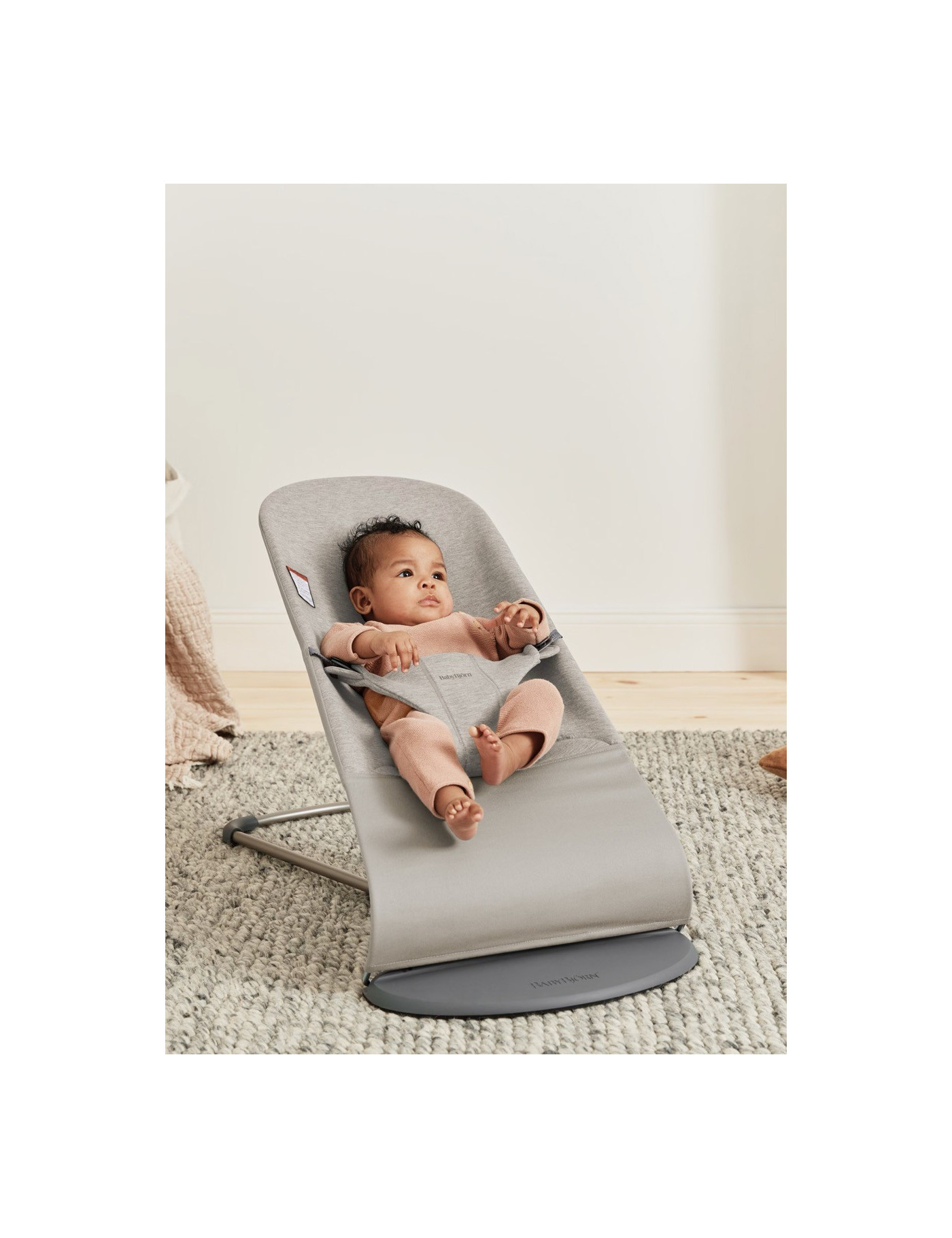 BABYBJORN - leżaczek BLISS 3D Jersey, Piaskowoszary BABYBJORN - leżaczek BLISS 3D Jersey, Piaskowoszary