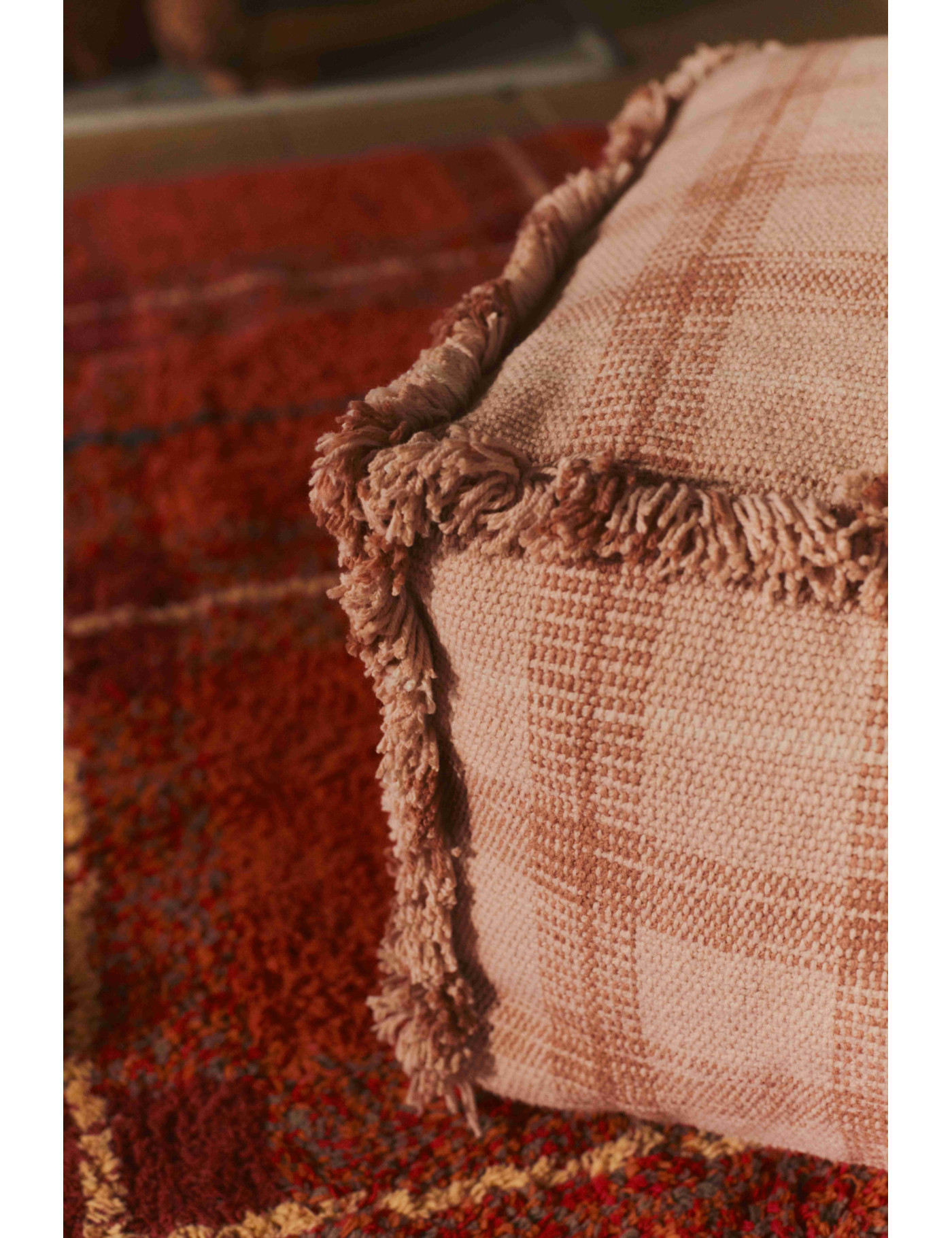 Pufa Handloom Rose Wouf Wouf – Lorena Canals Pufa Handloom Rose Wouf Wouf – Lorena Canals