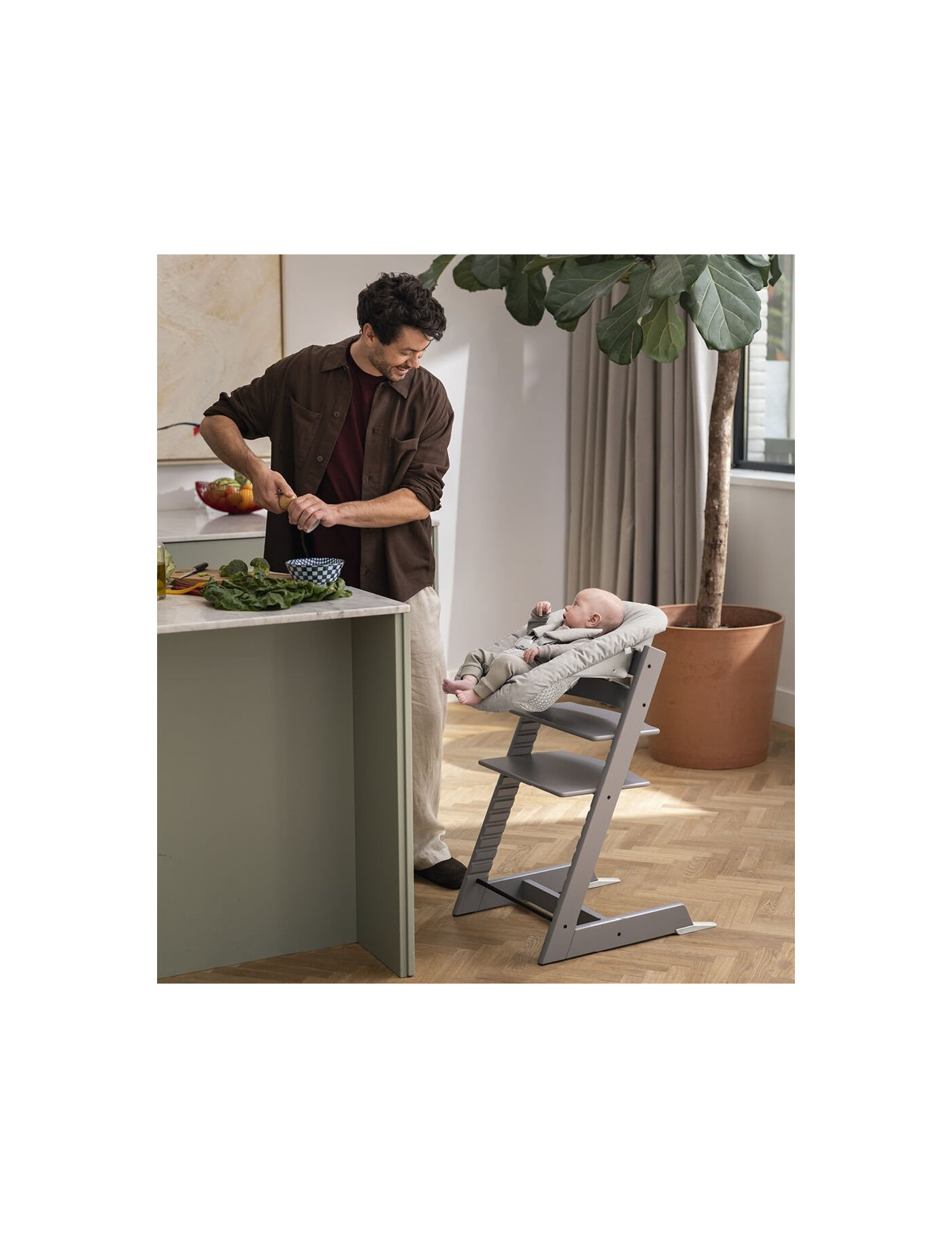 Zestaw krzesła Tripp Trapp® + zestaw dla noworodków Tripp Trapp®​ White