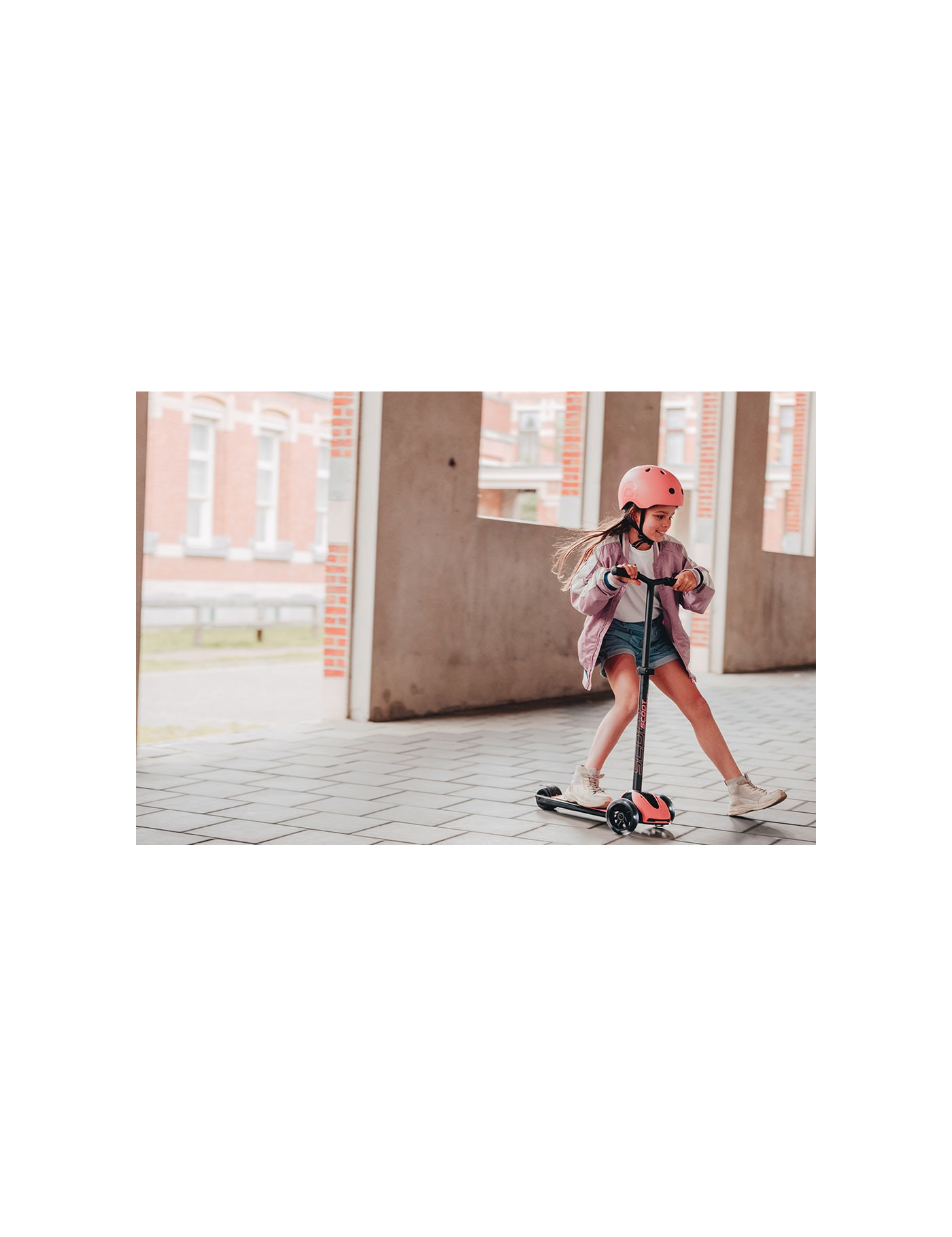 SCOOTANDRIDE Highwaykick 5 LED Hulajnoga trójkołowa balansowa ze świecącymi kółkami 5+ Peach