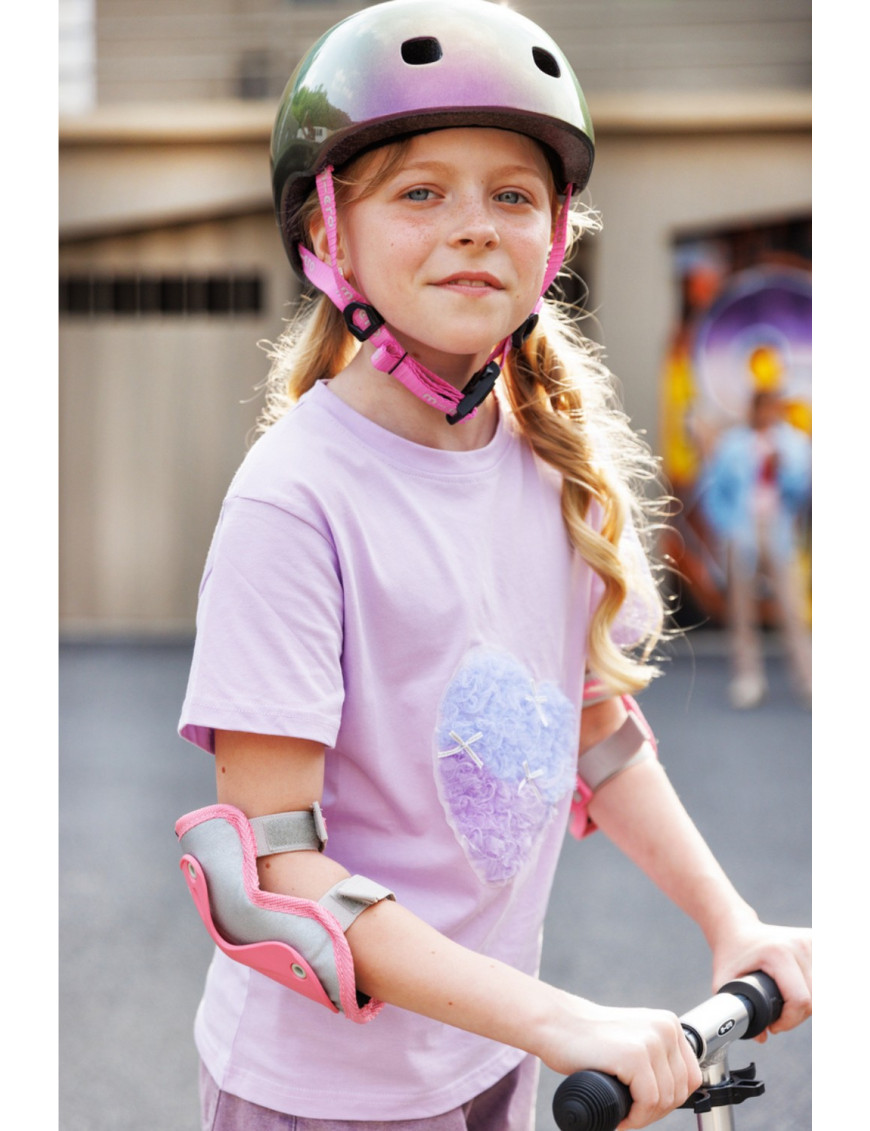 Kask MICRO typu orzeszek Neochrome PINK Kask MICRO typu orzeszek Neochrome PINK