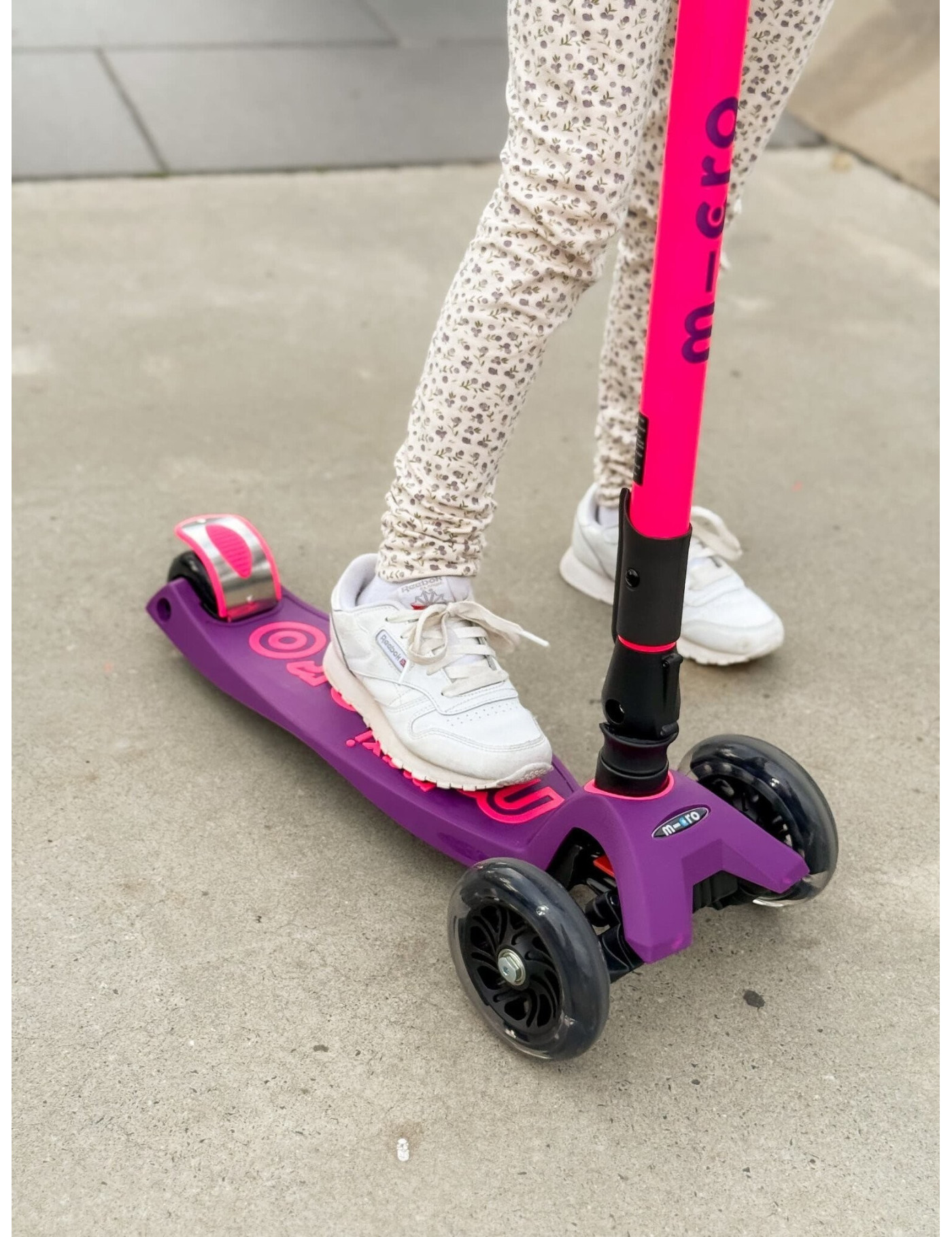 Micro Maxi Deluxe Foldable Neon LED pink