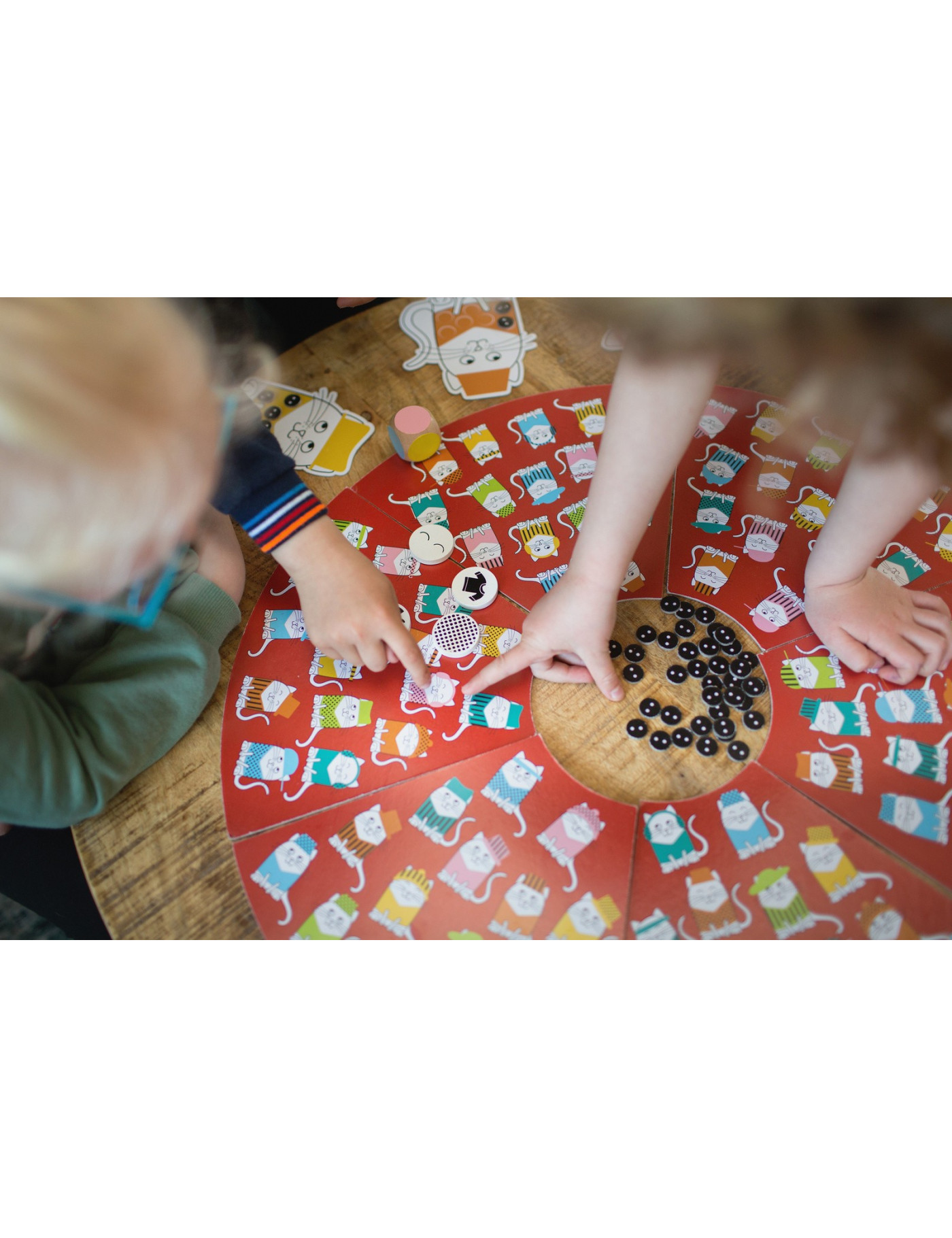 BS Toys, Gra na spostrzegawczość, Znajdź kota w kapeluszu, 6+ BS Toys, Gra na spostrzegawczość, Znajdź kota w kapeluszu, 6+
