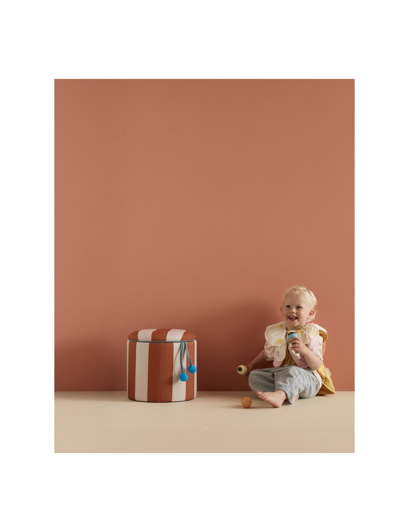 Kid's Concept - pufa cylindryczna ze schowkiem, brązowy