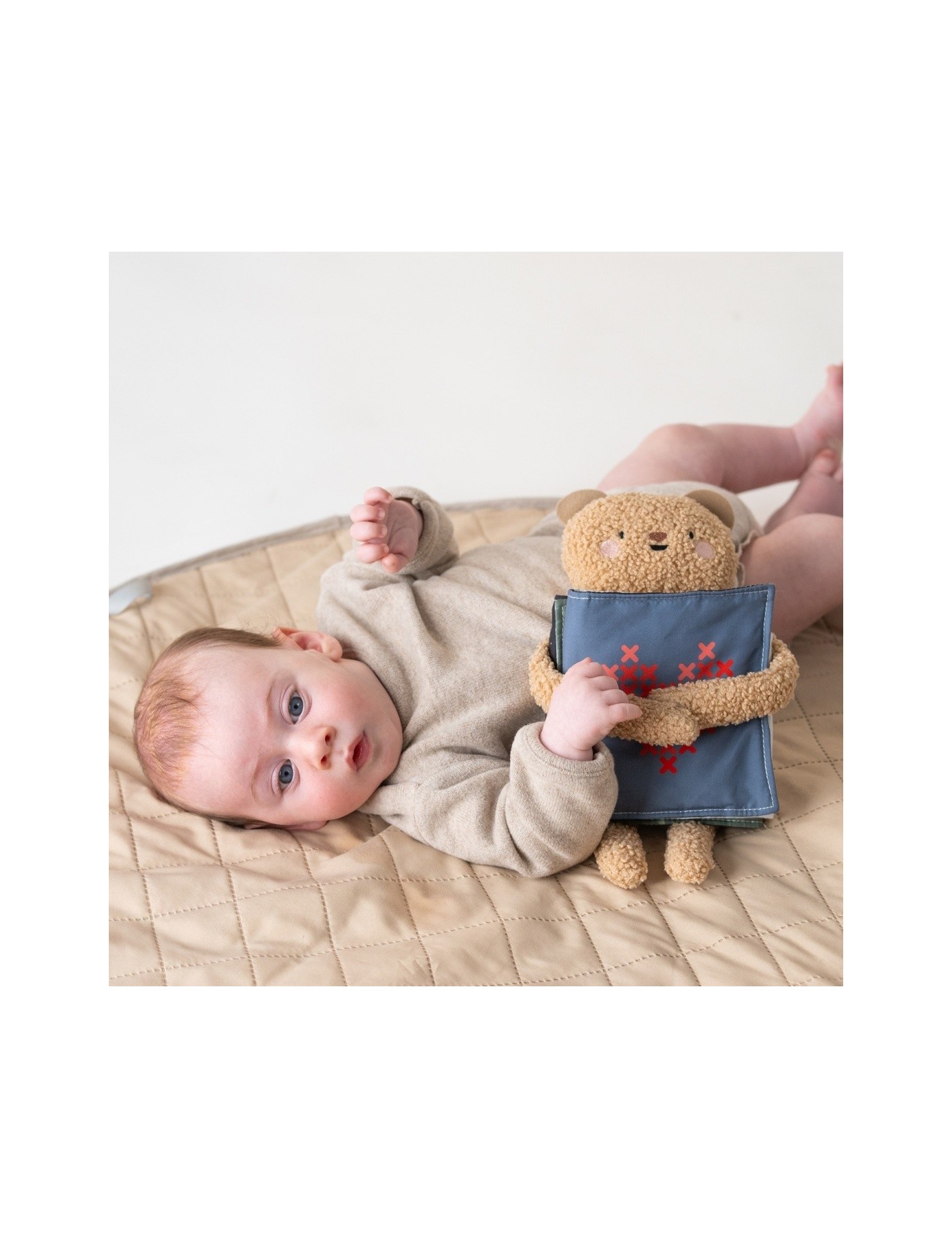 Taf Toys Przytulny Miś – Książeczka Sensoryczna 0m+ | Ecobobo Taf Toys Przytulny Miś – Książeczka Sensoryczna 0m+ | Ecobobo