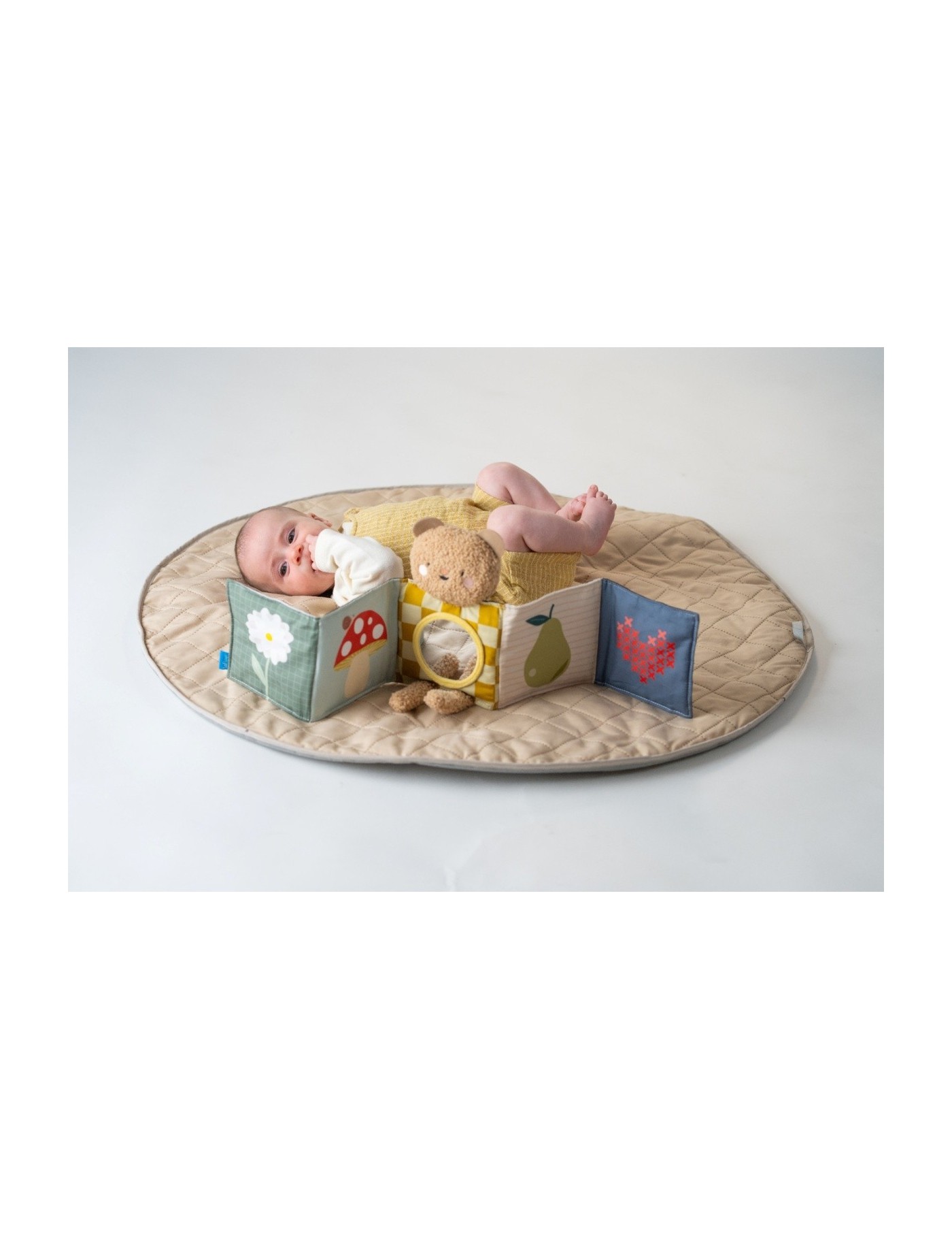 Taf Toys Przytulny Miś – Książeczka Sensoryczna 0m+ | Ecobobo Taf Toys Przytulny Miś – Książeczka Sensoryczna 0m+ | Ecobobo