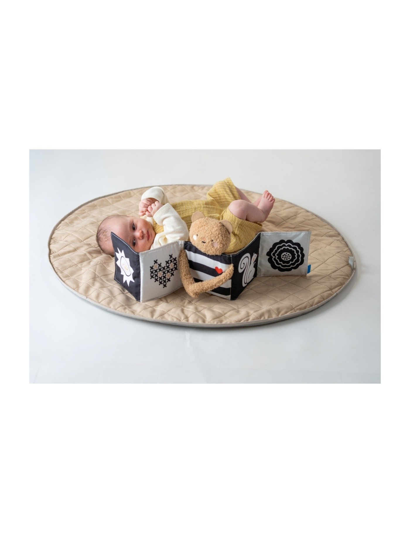 Taf Toys Przytulny Miś – Książeczka Sensoryczna 0m+ | Ecobobo Taf Toys Przytulny Miś – Książeczka Sensoryczna 0m+ | Ecobobo